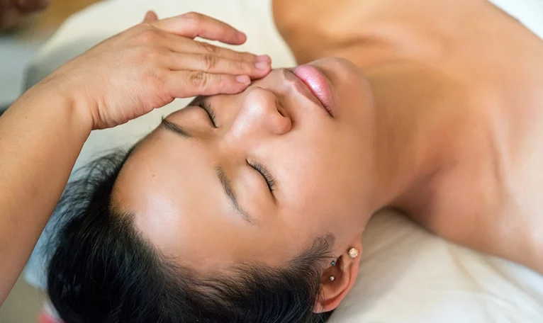 Super Moistening Hydrotherapy Care Facial