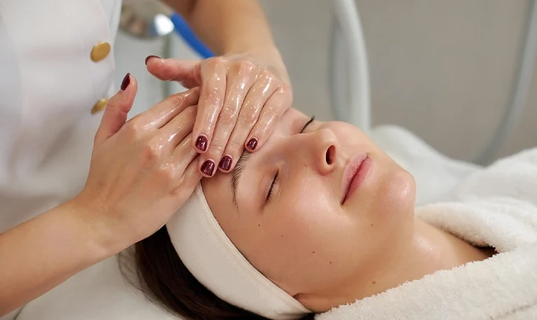 Revitalize Your Skin with Oxygen-Powered Purity
