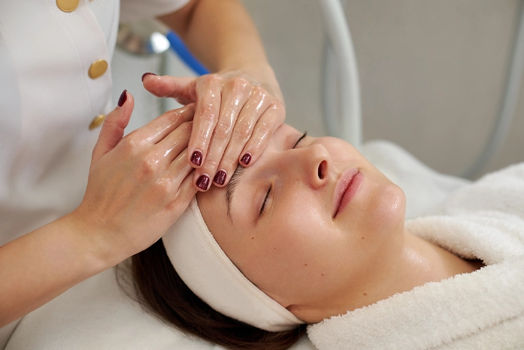 Revitalize Your Skin with Oxygen-Powered Purity